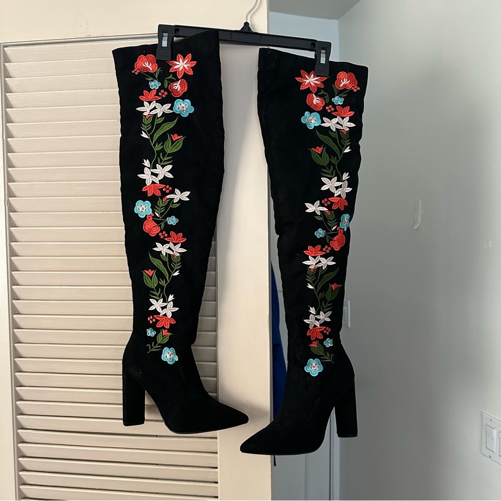 Over the knee faux suede black boot with floral detailing size 8